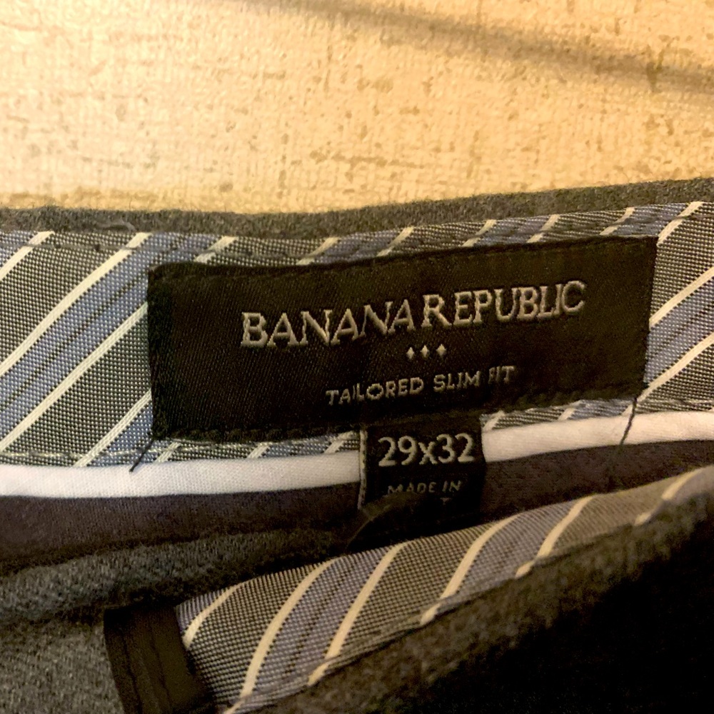Banana Republic tailored slim fit 29x32 chinos suit pants